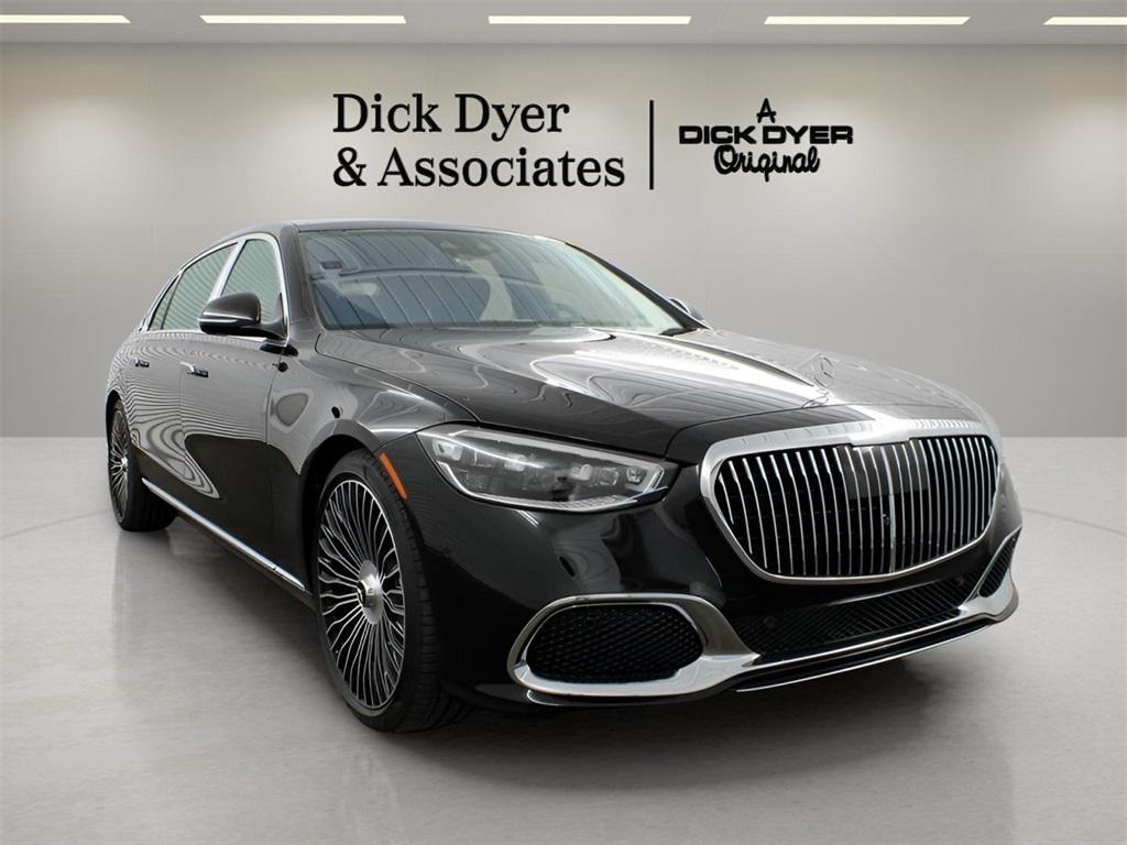 new 2025 Mercedes-Benz Maybach S 580 car, priced at $217,915