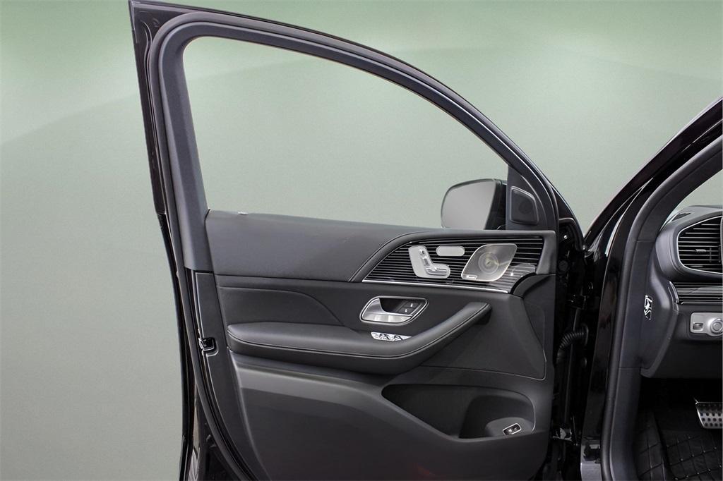 new 2025 Mercedes-Benz AMG GLE 63 car, priced at $140,430