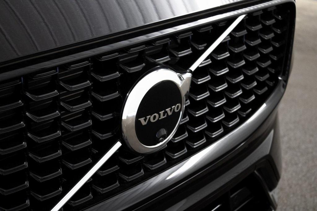 used 2024 Volvo XC60 Recharge Plug-In Hybrid car, priced at $61,989