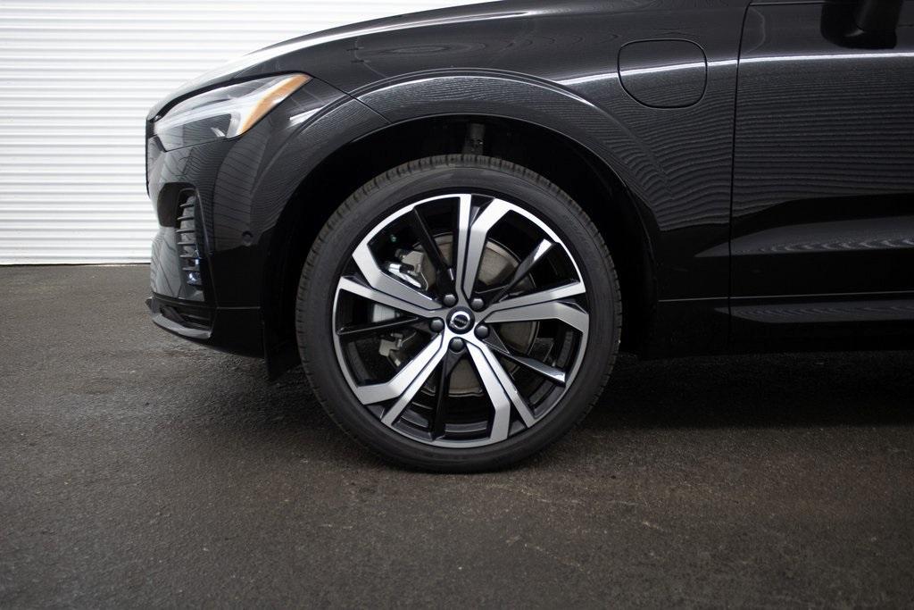 used 2024 Volvo XC60 Recharge Plug-In Hybrid car, priced at $61,989
