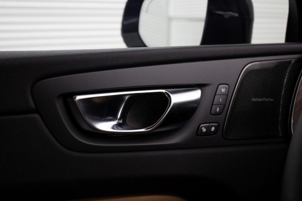 used 2024 Volvo XC60 Recharge Plug-In Hybrid car, priced at $61,989