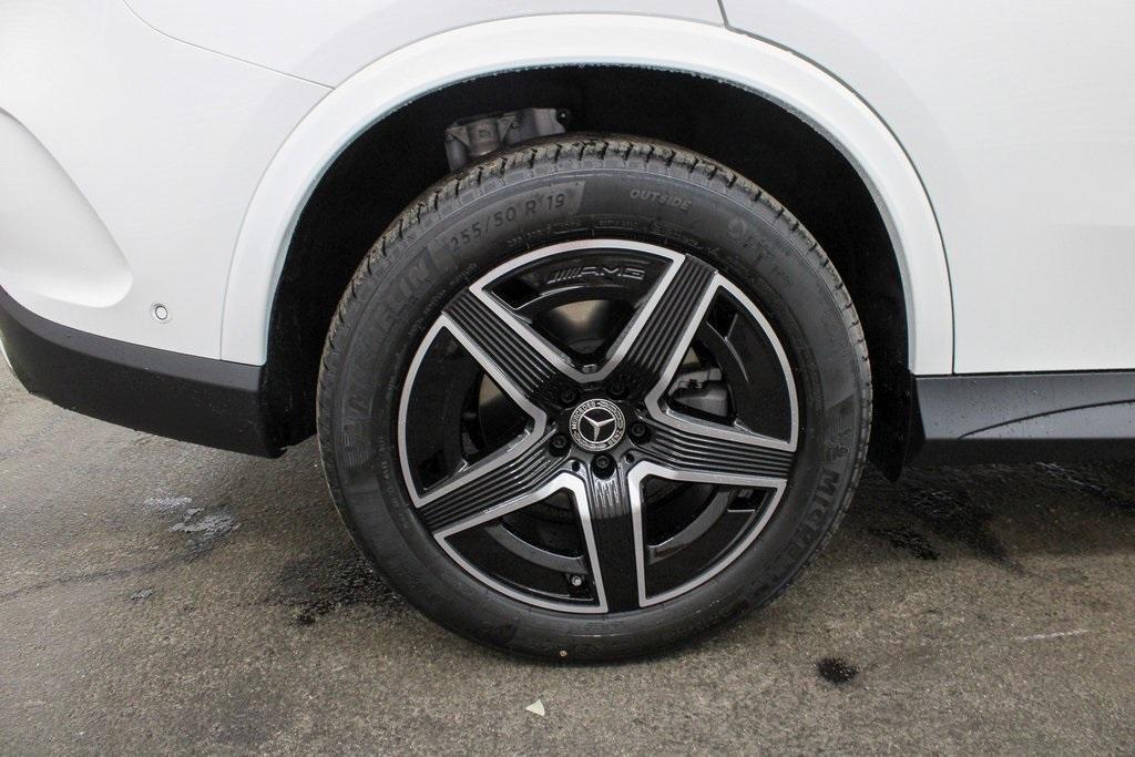 new 2025 Mercedes-Benz GLC 300 car, priced at $56,855