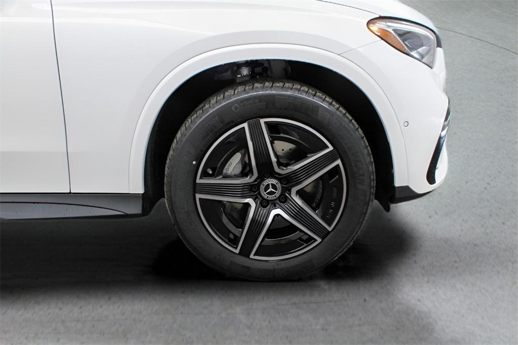 new 2025 Mercedes-Benz GLC 300 car, priced at $56,855