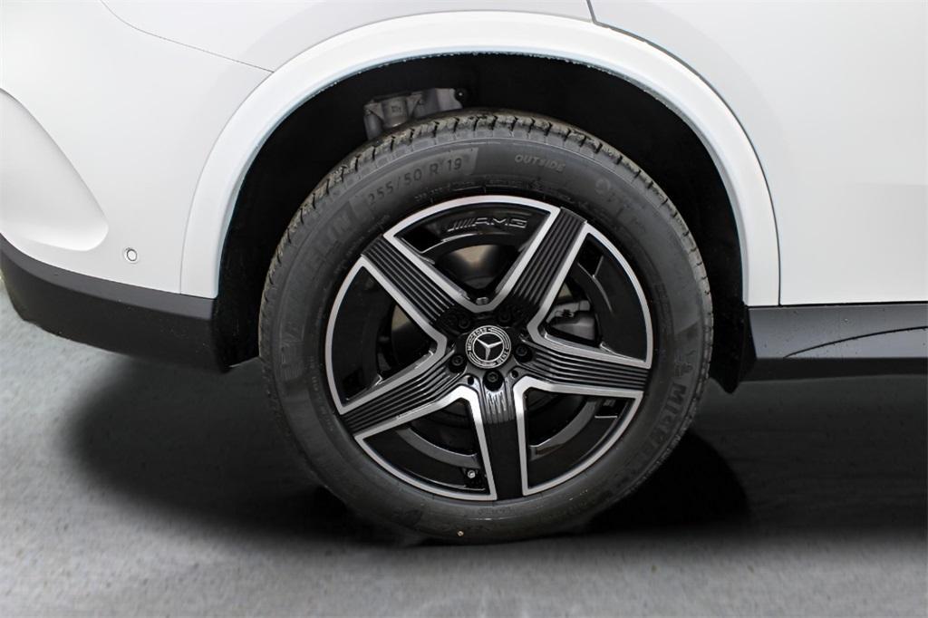 new 2025 Mercedes-Benz GLC 300 car, priced at $56,855