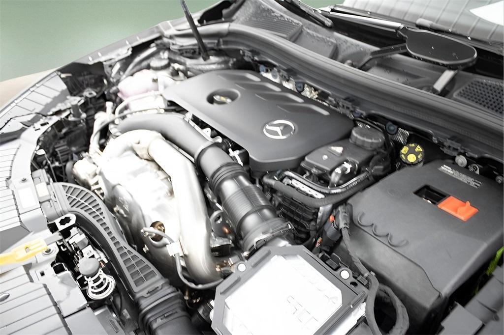 new 2025 Mercedes-Benz GLA 250 car, priced at $46,570