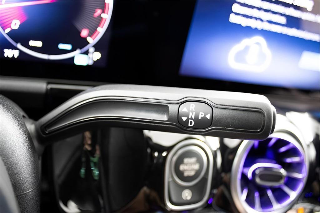 new 2025 Mercedes-Benz GLA 250 car, priced at $46,570