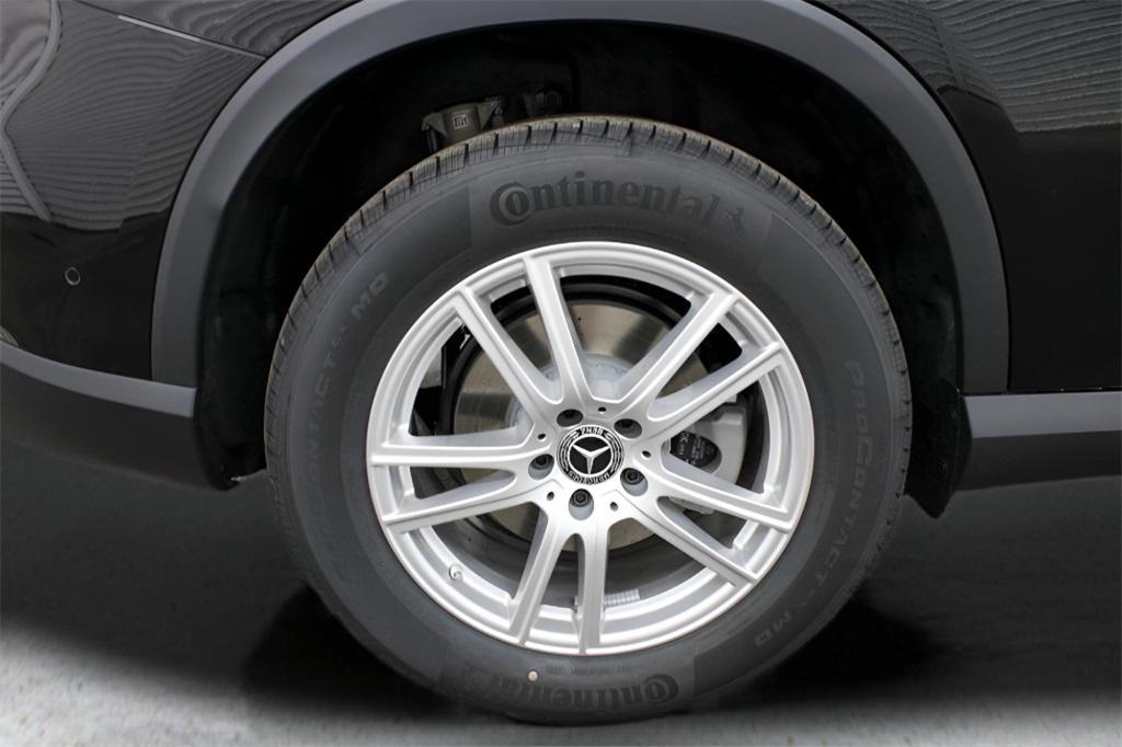 new 2025 Mercedes-Benz GLC 300 car, priced at $50,435