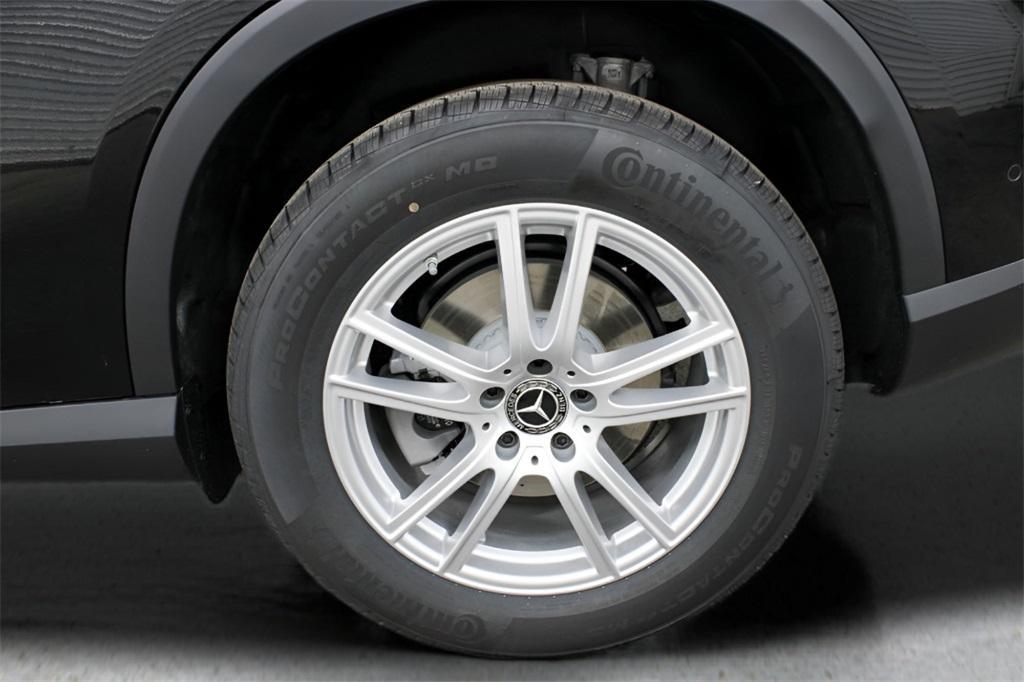 new 2025 Mercedes-Benz GLC 300 car, priced at $50,435