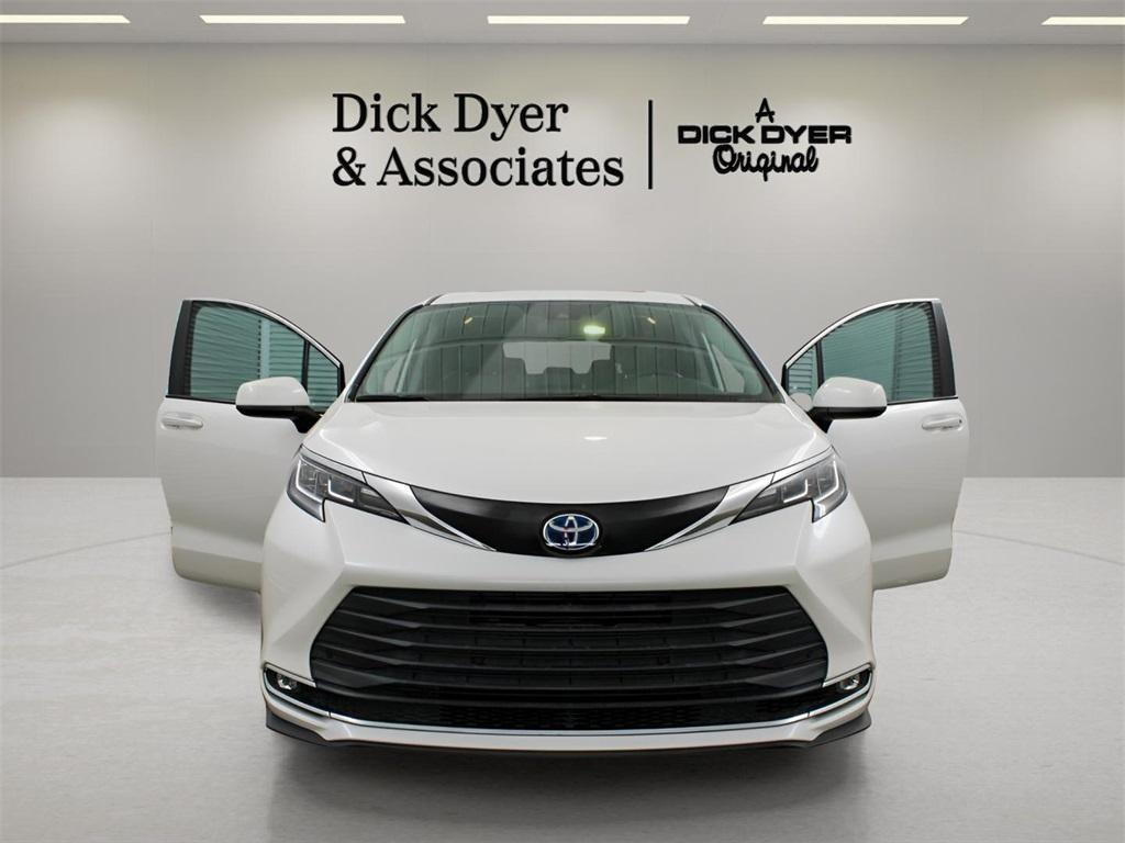 used 2021 Toyota Sienna car, priced at $34,989