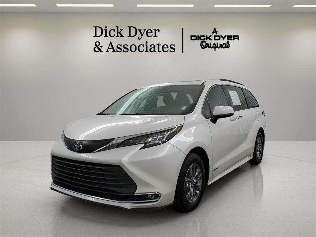 used 2021 Toyota Sienna car, priced at $34,989