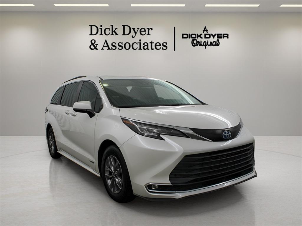used 2021 Toyota Sienna car, priced at $34,989