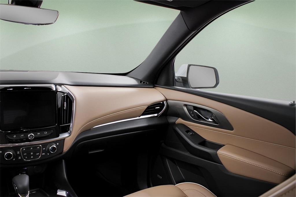used 2023 Chevrolet Traverse car, priced at $37,989