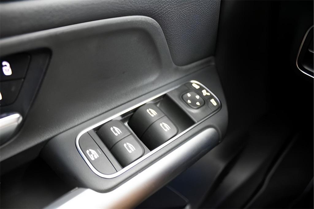 used 2025 Mercedes-Benz GLA 250 car, priced at $40,989