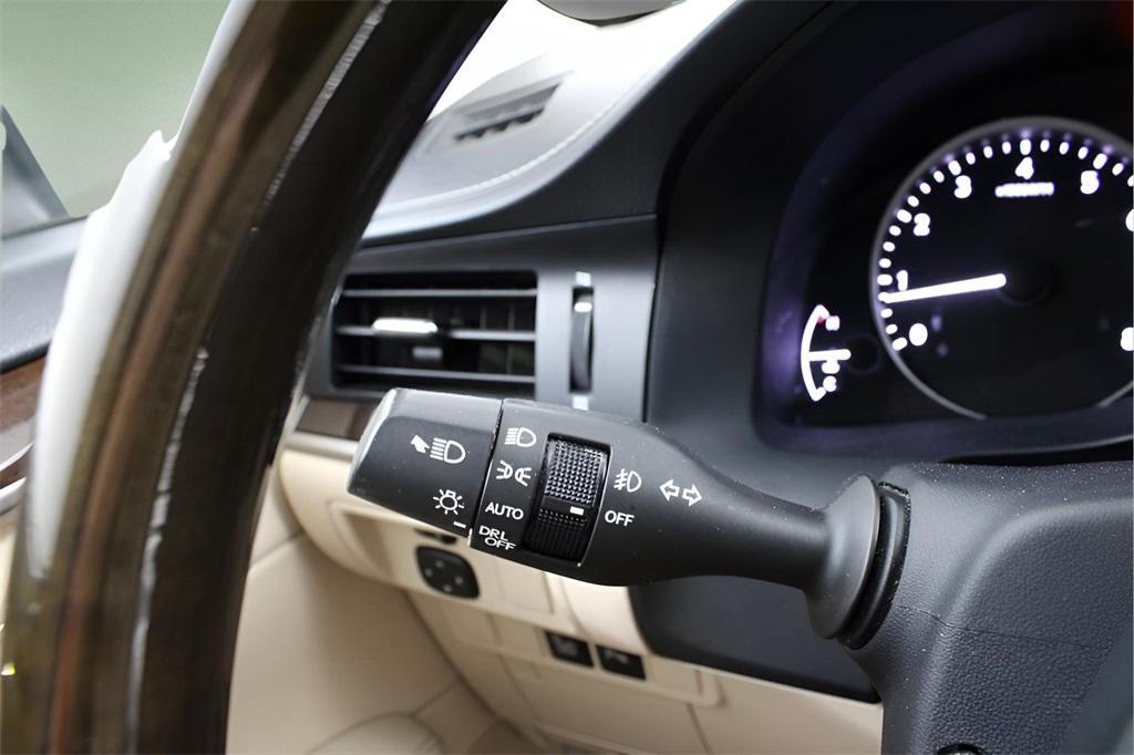 used 2013 Lexus ES 350 car, priced at $12,989
