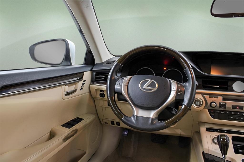 used 2013 Lexus ES 350 car, priced at $12,989