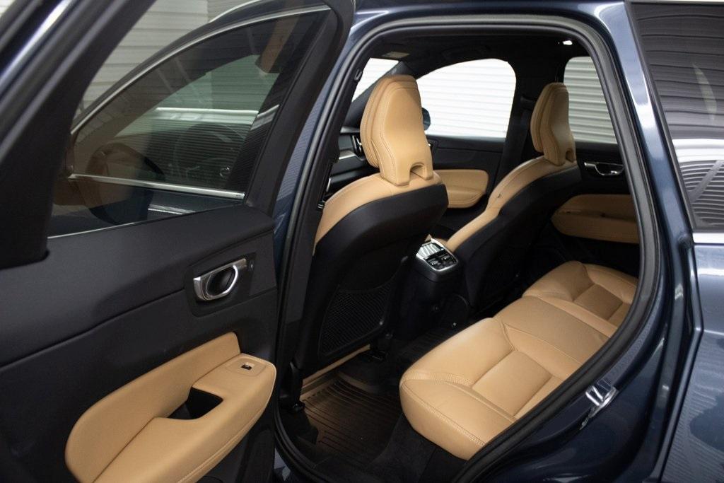 used 2022 Volvo XC60 car, priced at $38,989