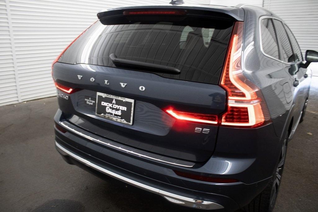 used 2022 Volvo XC60 car, priced at $38,989