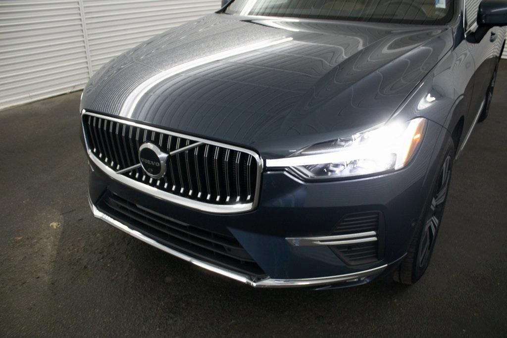 used 2022 Volvo XC60 car, priced at $38,989