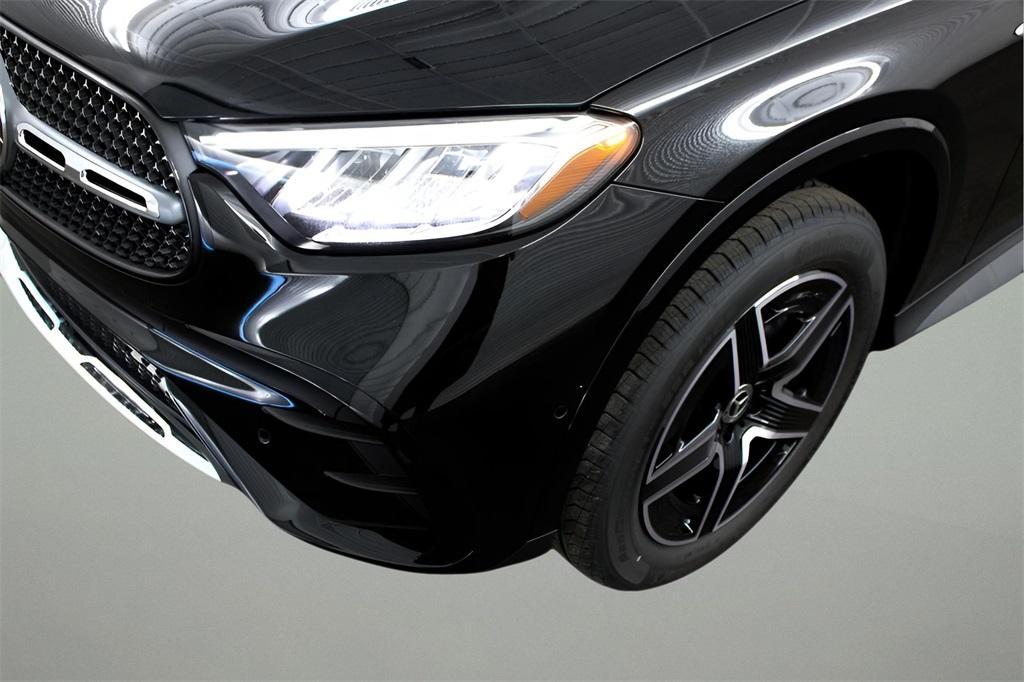 new 2025 Mercedes-Benz GLC 350e car, priced at $70,190