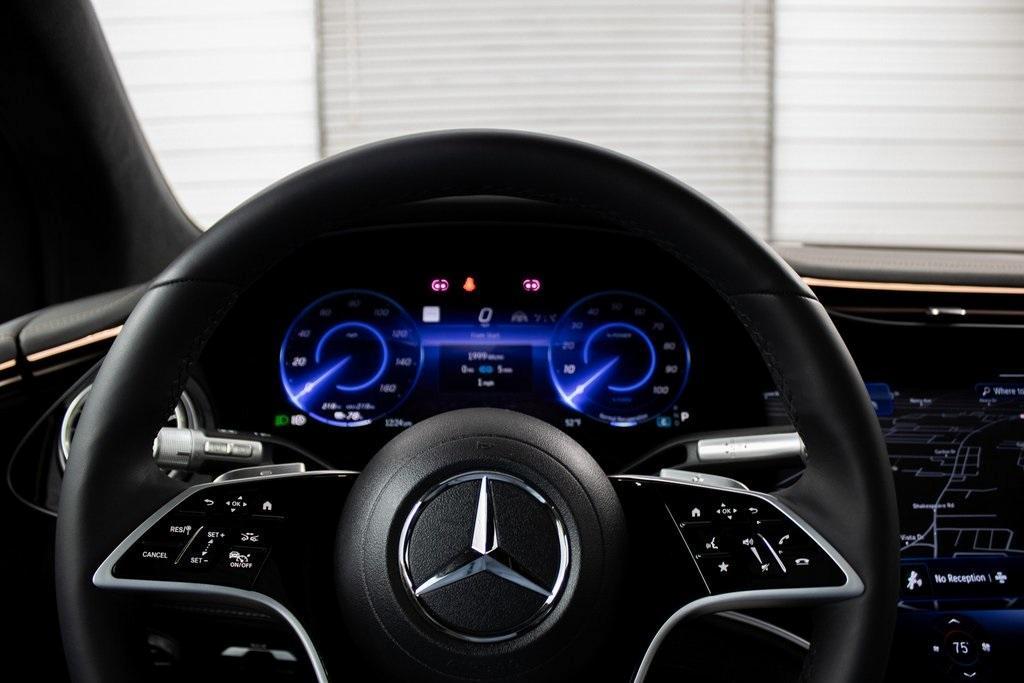 new 2023 Mercedes-Benz EQS 580 car, priced at $138,540