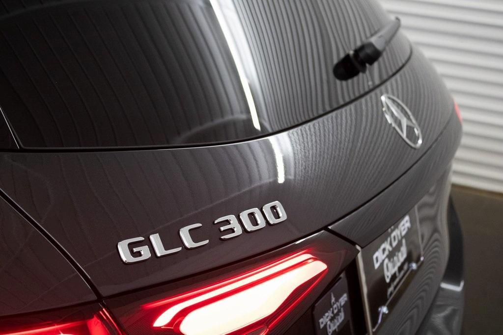 new 2024 Mercedes-Benz GLC 300 car, priced at $55,955