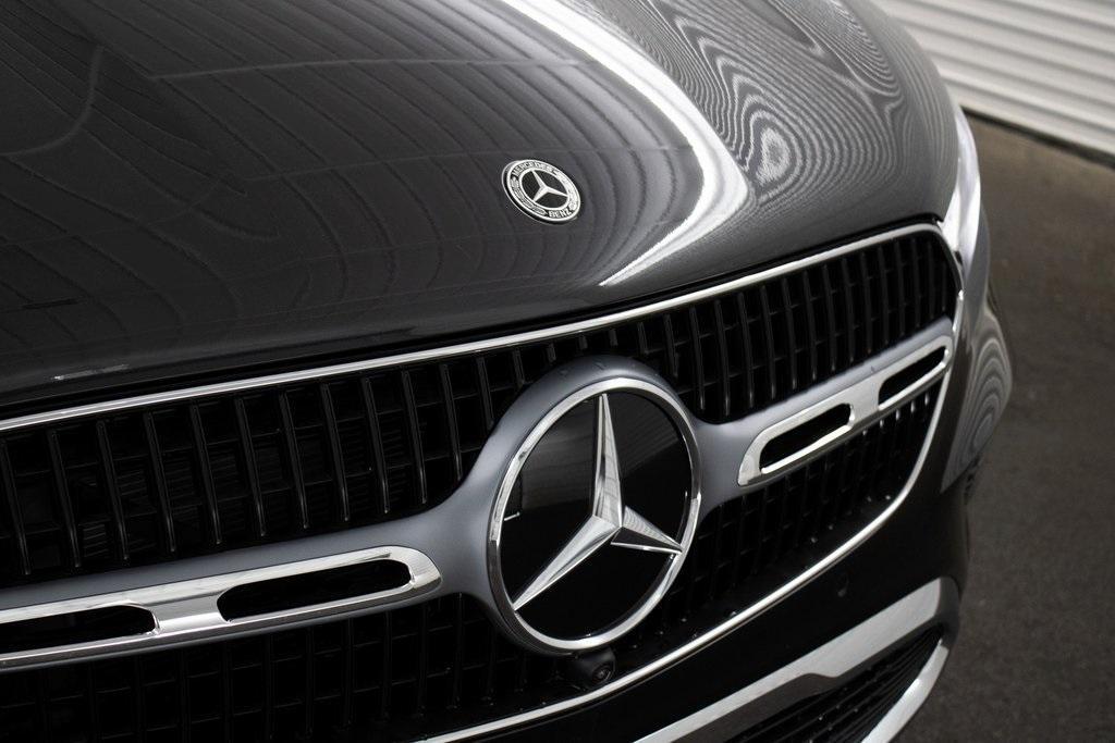 new 2024 Mercedes-Benz GLC 300 car, priced at $55,955