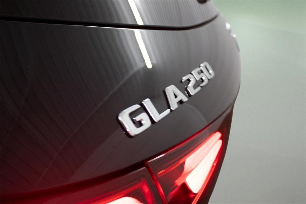 new 2025 Mercedes-Benz GLA 250 car, priced at $53,790