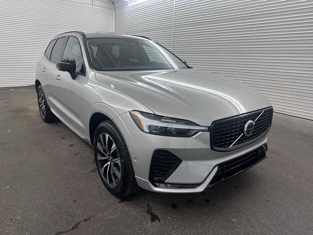 used 2025 Volvo XC60 car, priced at $44,989