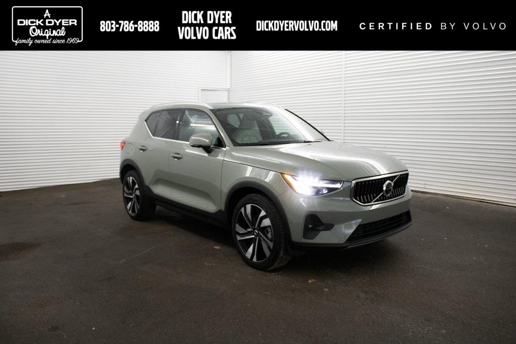 used 2023 Volvo XC40 car, priced at $37,989