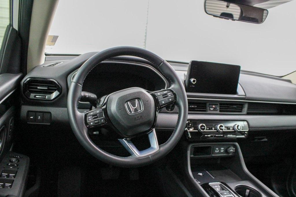 used 2024 Honda Pilot car, priced at $39,989