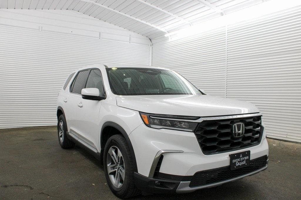 used 2024 Honda Pilot car, priced at $39,989