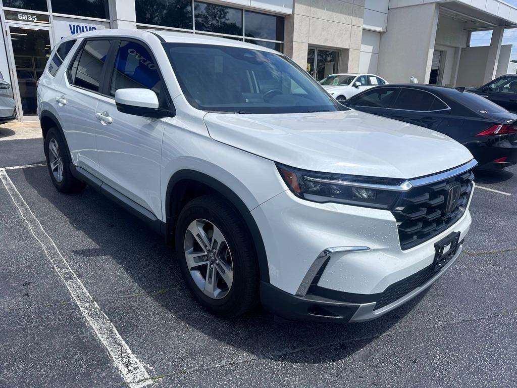 used 2024 Honda Pilot car, priced at $40,989