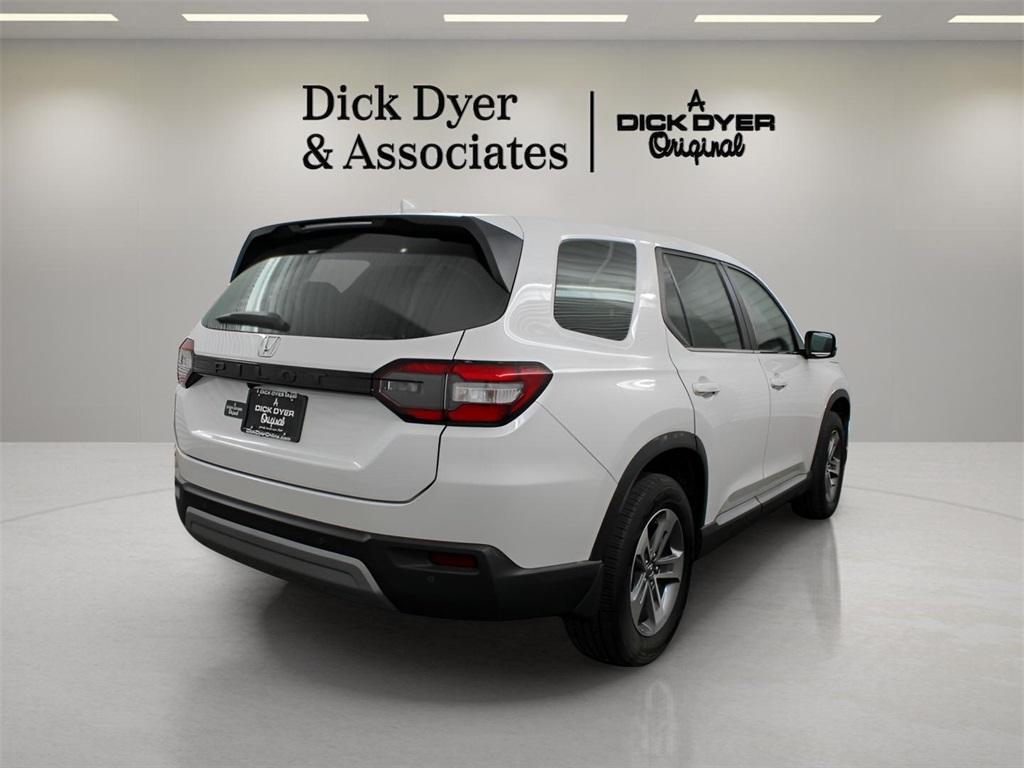 used 2024 Honda Pilot car, priced at $36,989