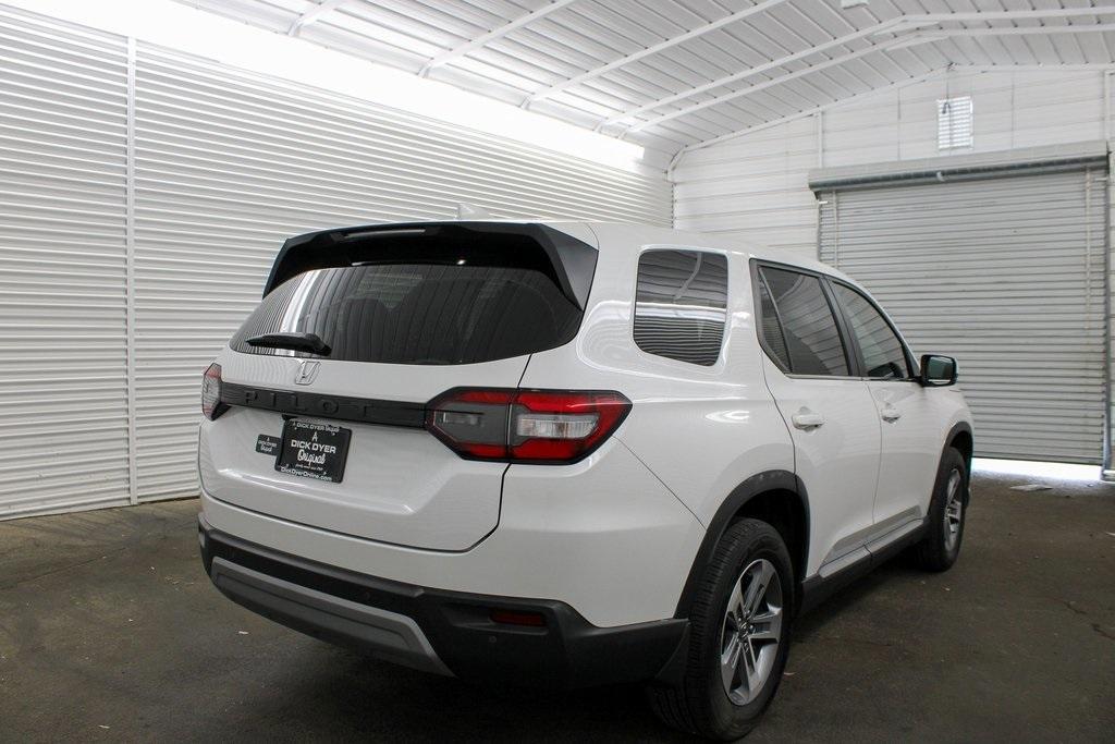 used 2024 Honda Pilot car, priced at $39,989