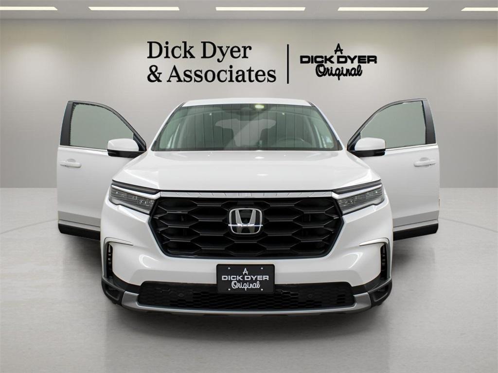 used 2024 Honda Pilot car, priced at $36,989