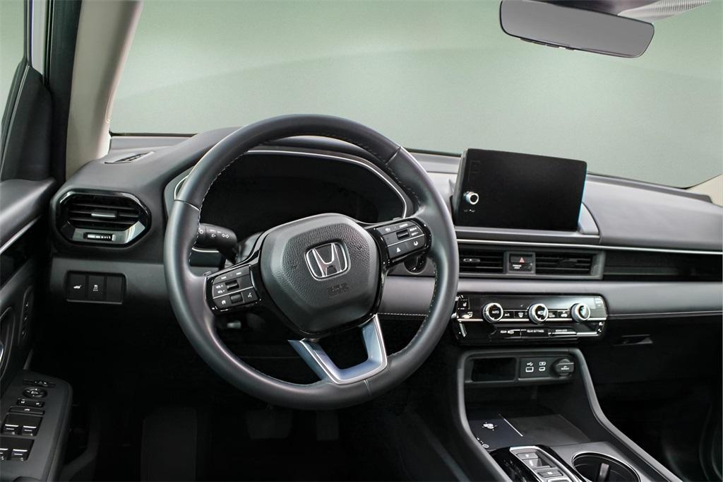 used 2024 Honda Pilot car, priced at $39,989