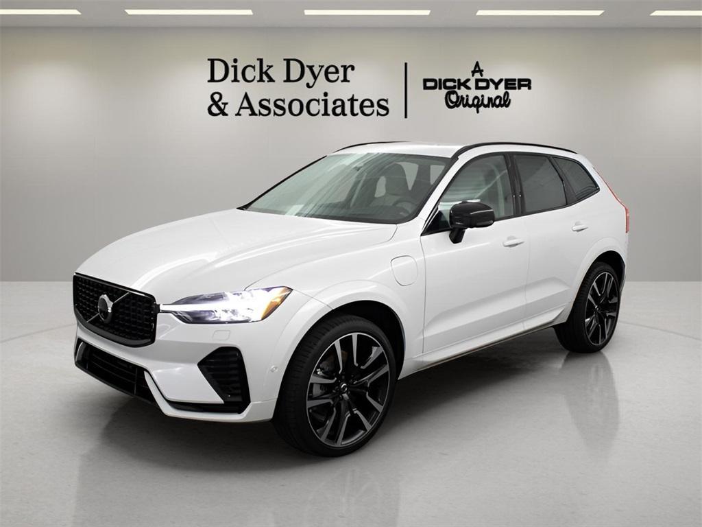 used 2024 Volvo XC60 Recharge Plug-In Hybrid car, priced at $59,989