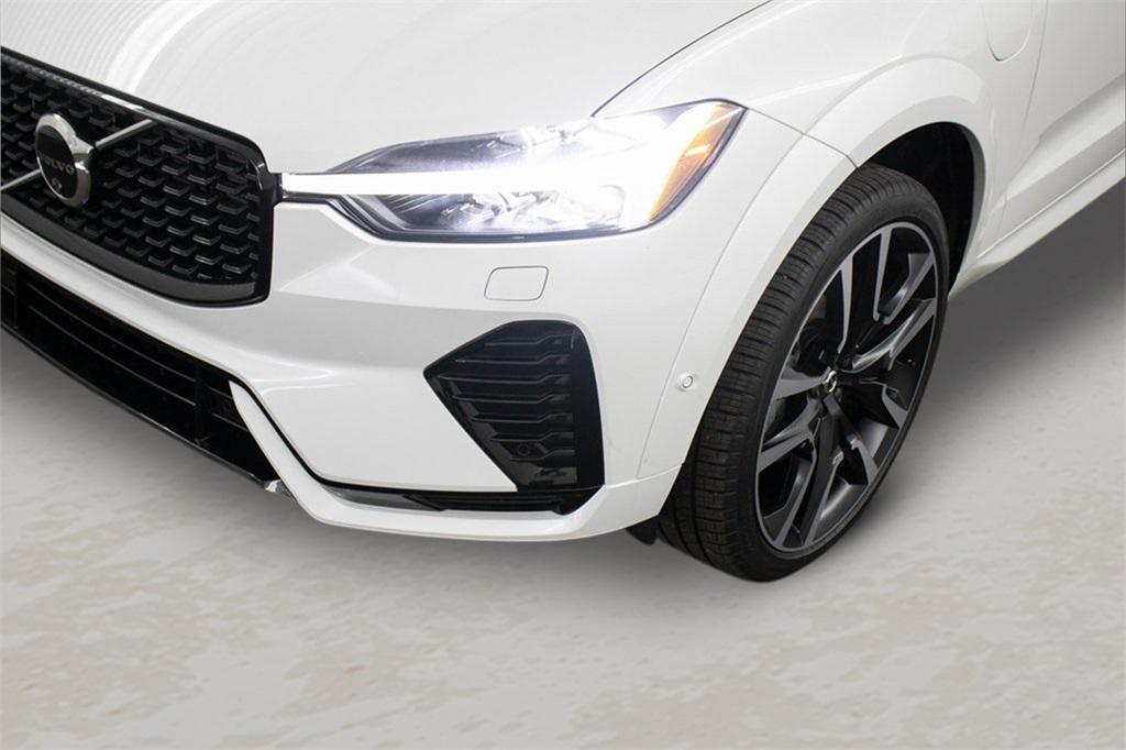 used 2024 Volvo XC60 Recharge Plug-In Hybrid car, priced at $59,989