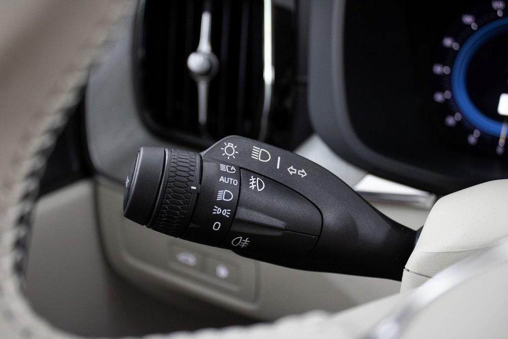 used 2024 Volvo XC60 Recharge Plug-In Hybrid car, priced at $59,989