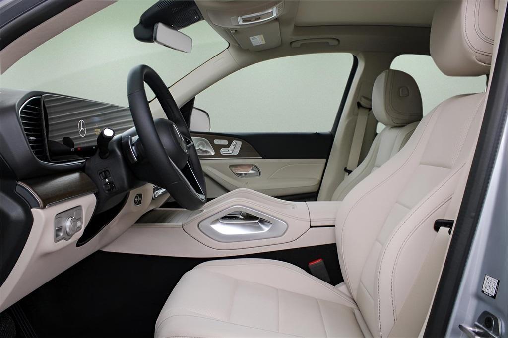 new 2025 Mercedes-Benz GLE 350 car, priced at $71,715