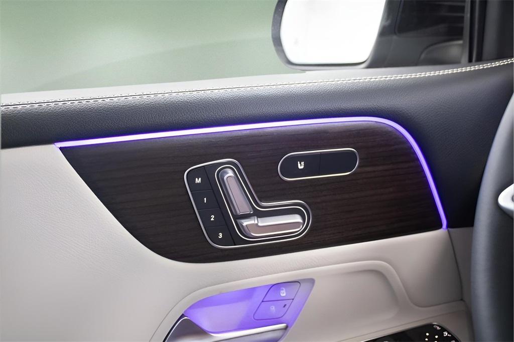 new 2025 Mercedes-Benz GLB 250 car, priced at $52,760