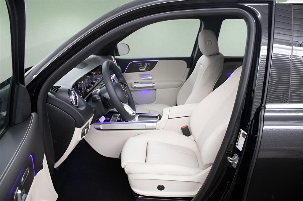 new 2025 Mercedes-Benz GLB 250 car, priced at $52,760