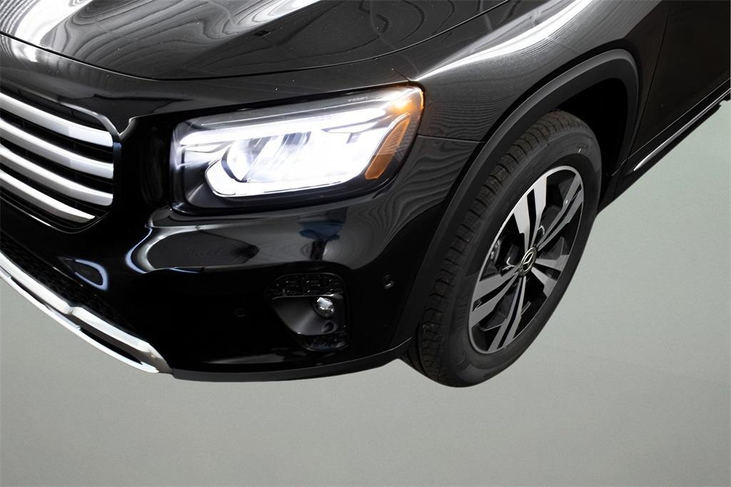 new 2025 Mercedes-Benz GLB 250 car, priced at $52,760
