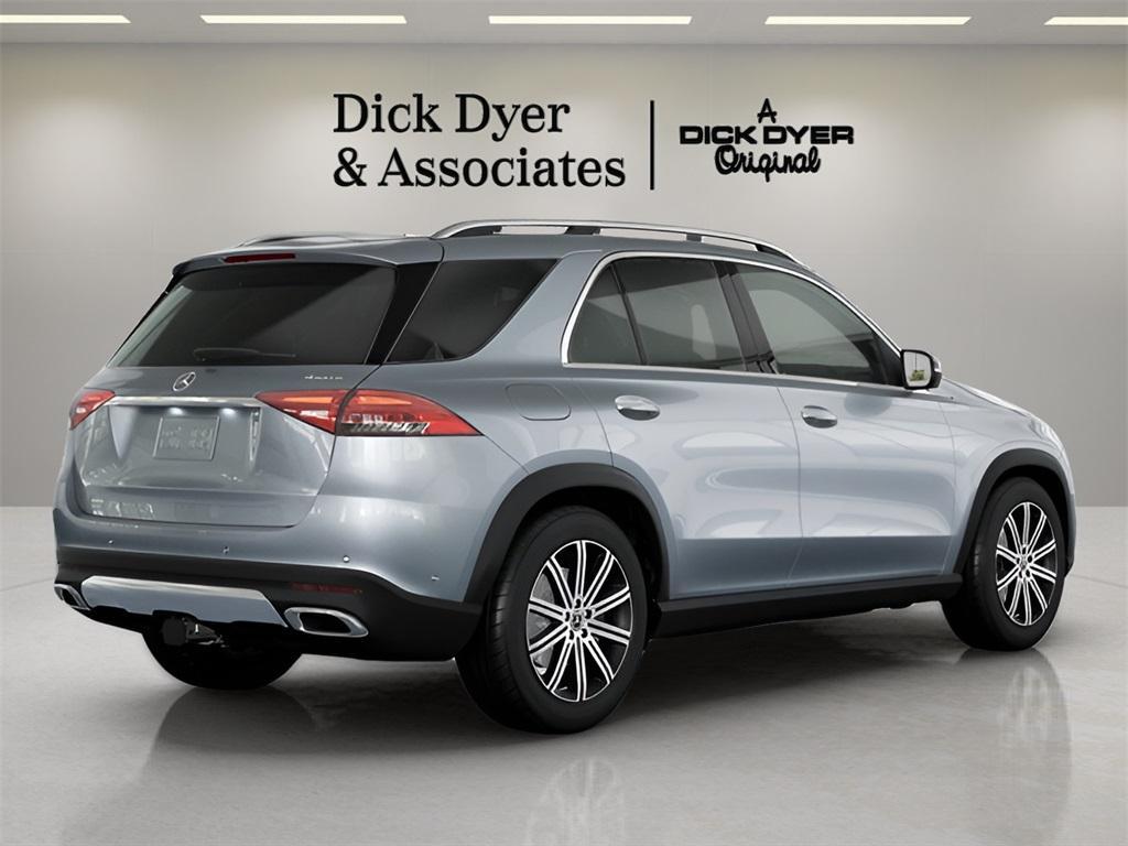 new 2025 Mercedes-Benz GLE 450 car, priced at $75,795