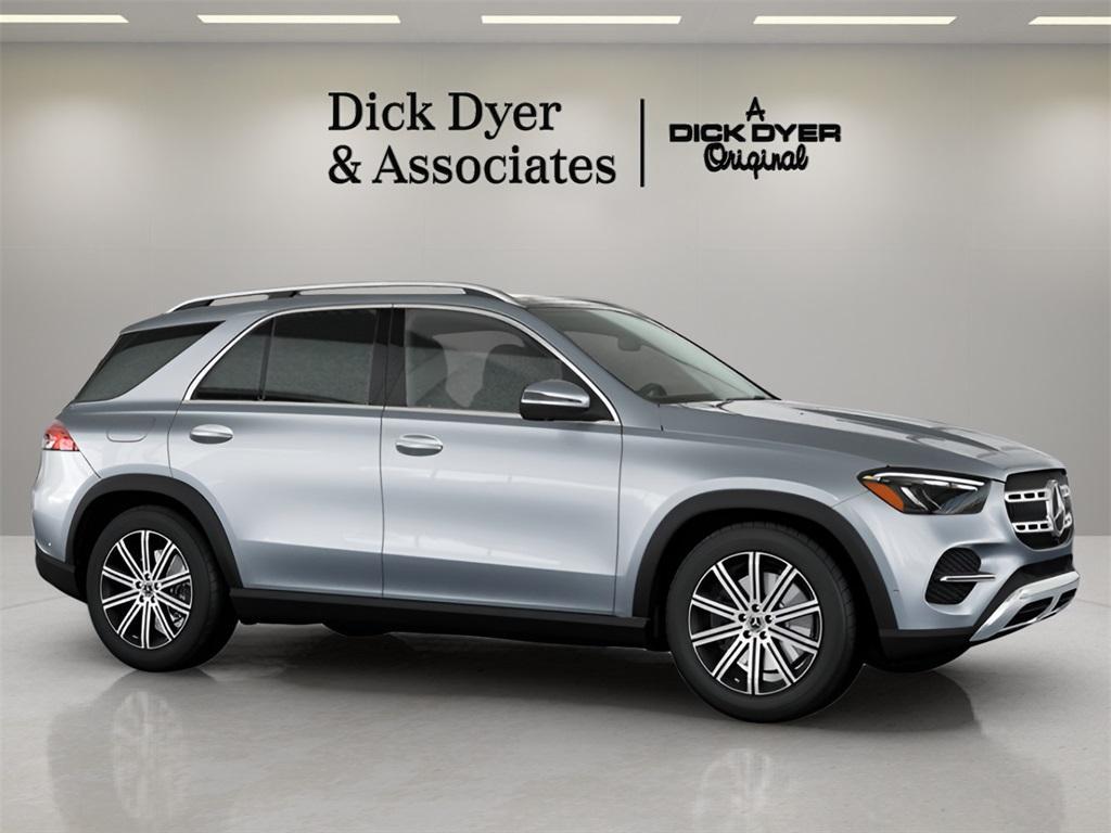 new 2025 Mercedes-Benz GLE 450 car, priced at $75,795