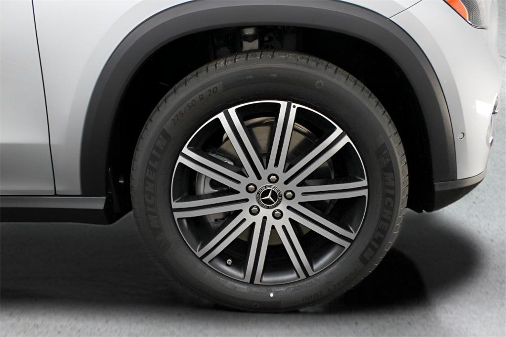 new 2025 Mercedes-Benz GLE 450 car, priced at $75,795