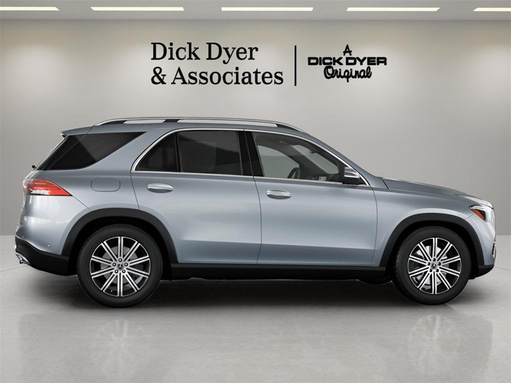 new 2025 Mercedes-Benz GLE 450 car, priced at $75,795
