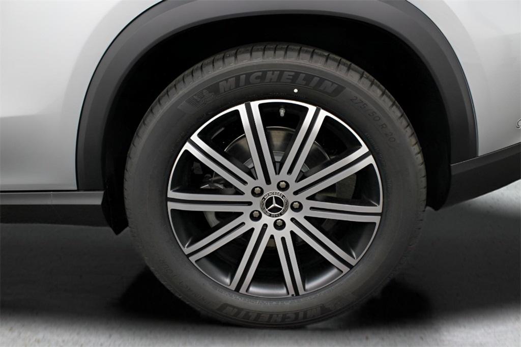 new 2025 Mercedes-Benz GLE 450 car, priced at $75,795
