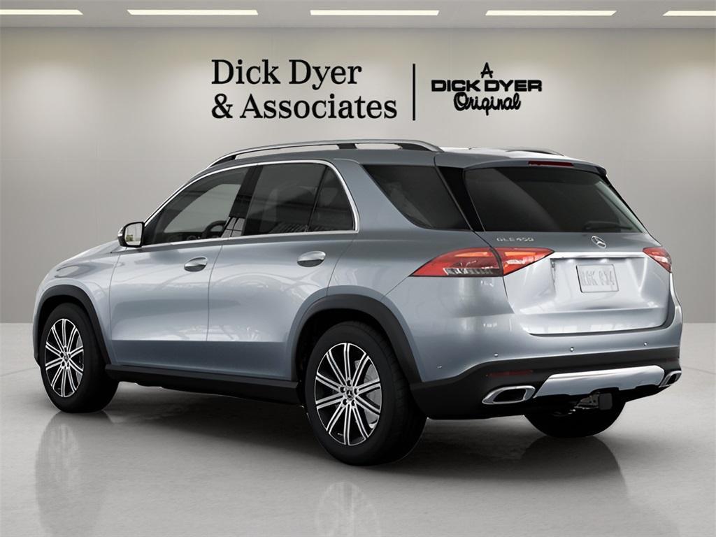 new 2025 Mercedes-Benz GLE 450 car, priced at $75,795