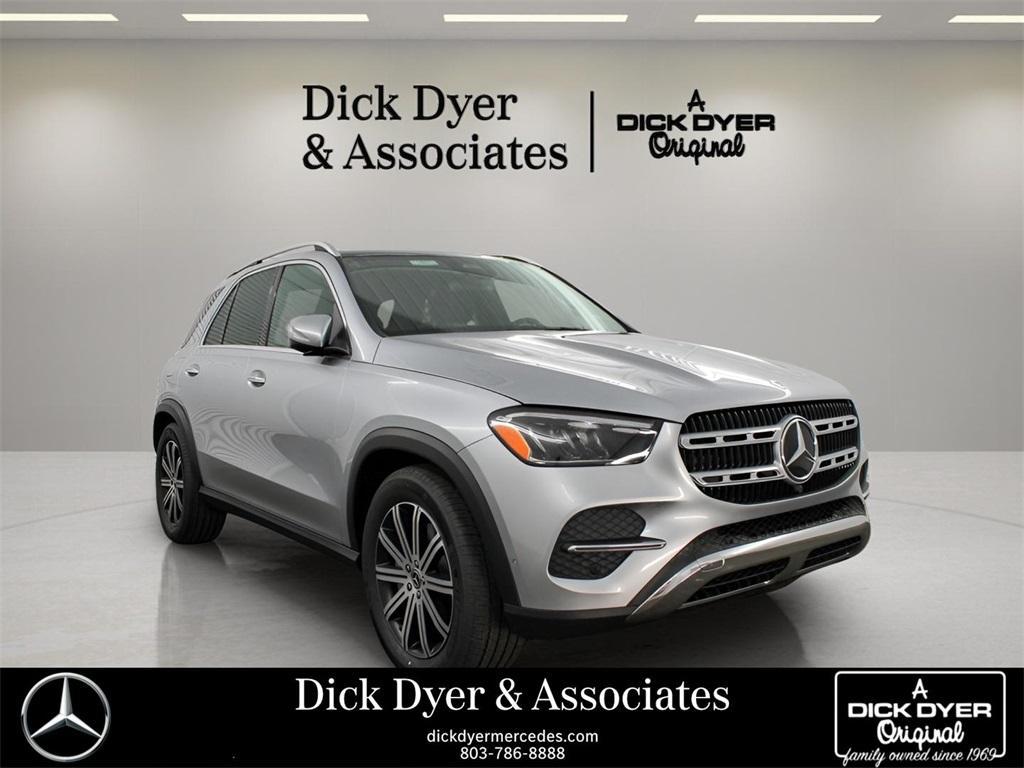 new 2025 Mercedes-Benz GLE 450 car, priced at $75,795